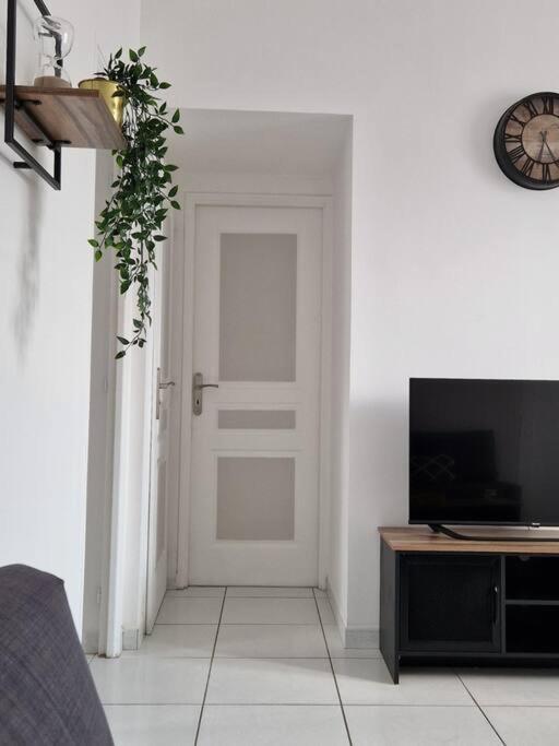 Appart 10 Minutes De Rouen Oissel Exterior foto